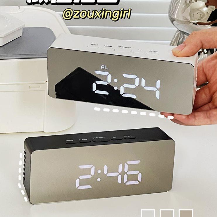 数字闹钟LED数字显示电子时钟高颜值科技感夜光桌面智能充电座钟