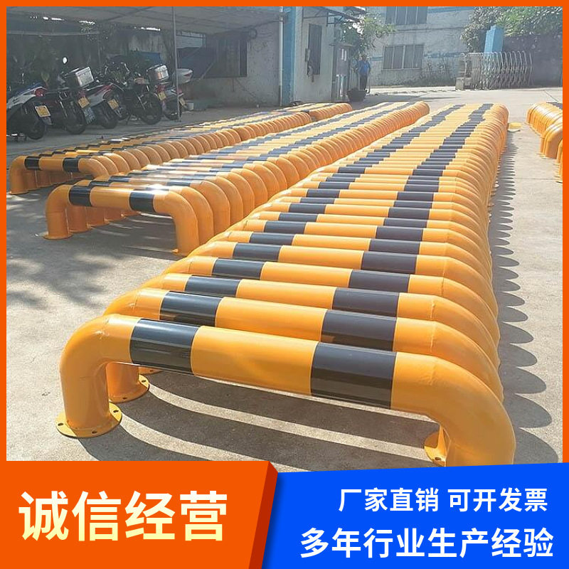 隔离U型桩加厚防撞护栏钢管加油站防撞护栏道路加固防撞M型停车位