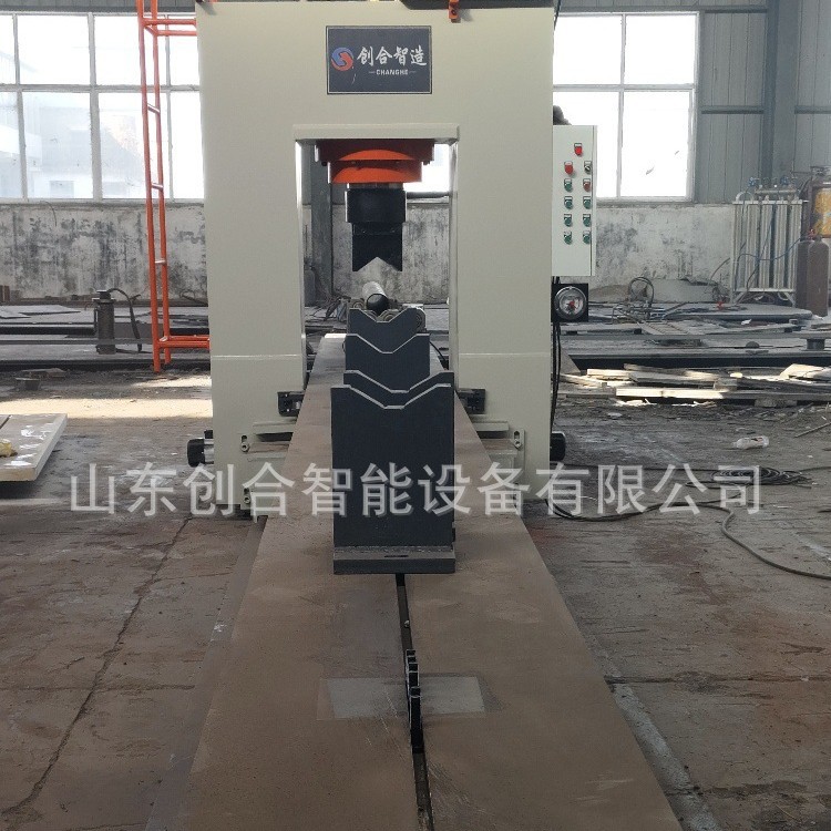 200吨移动龙门液压机轴类校直