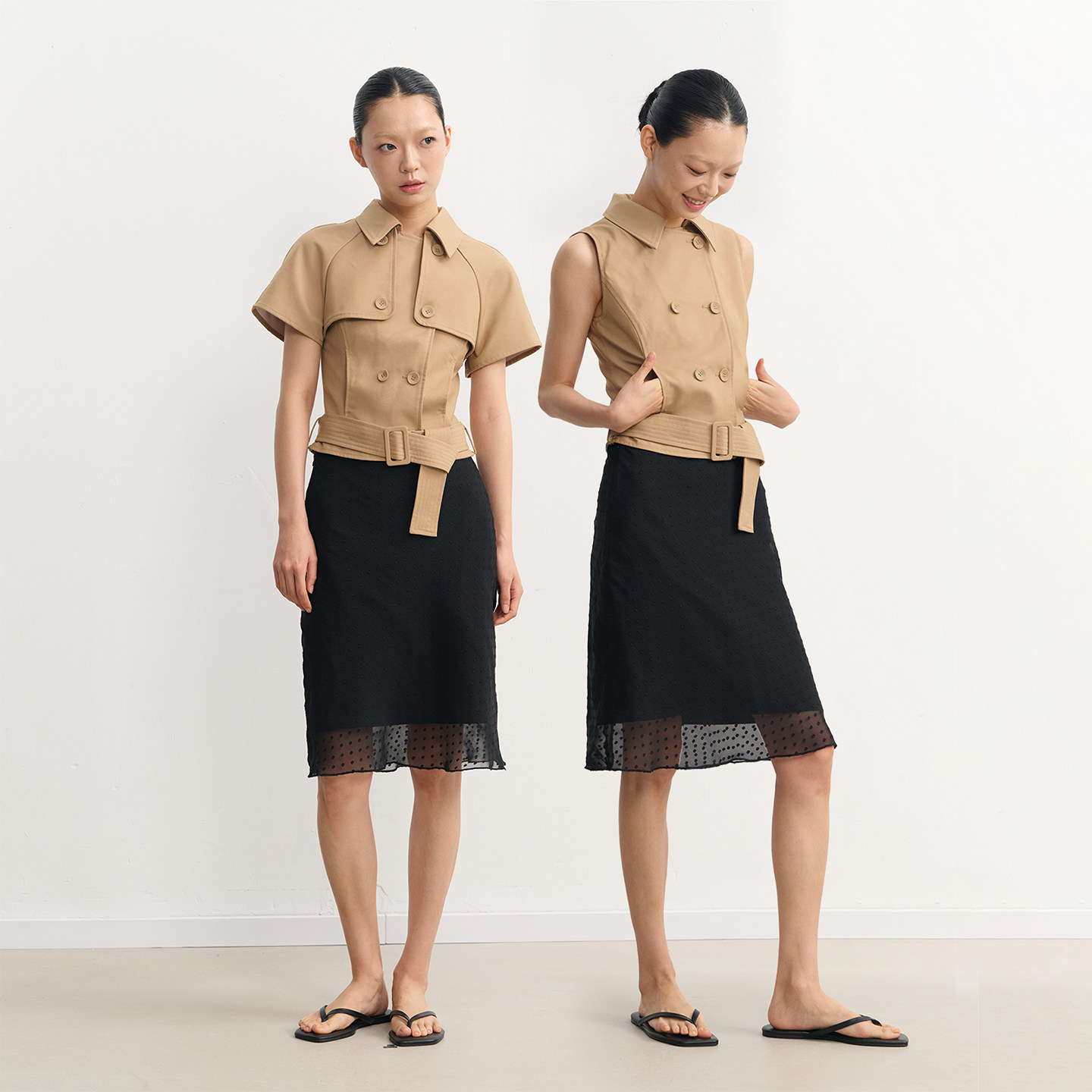 LINY LIBERTY 26SS 设计感抗皱马甲风衣女插肩袖短款披肩套装