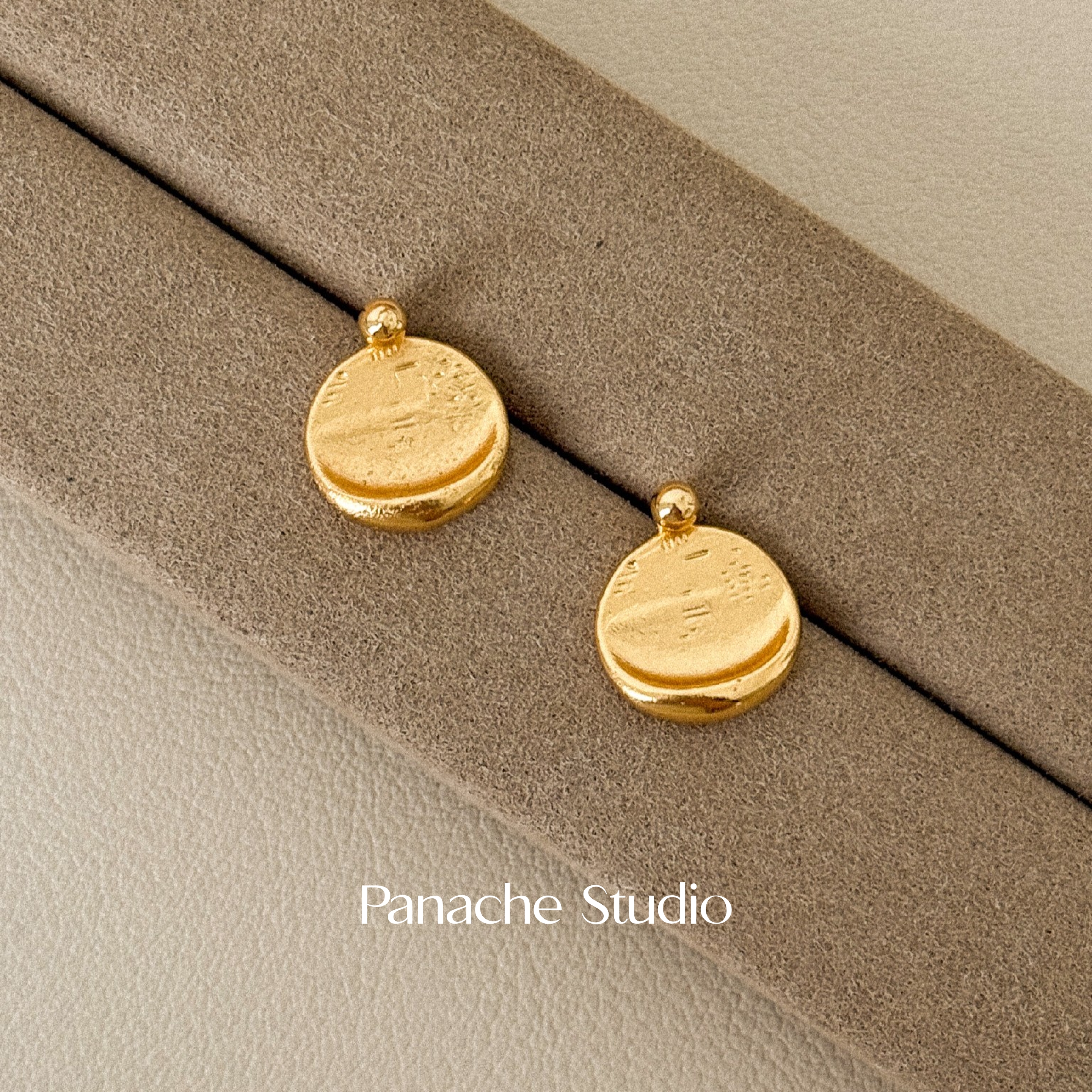 PANACHE 一款多戴金色肌感小圆片耳钉 小众简约通勤百搭耳环女