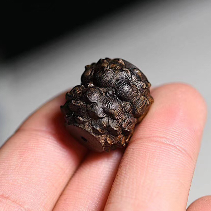 柬埔寨菩萨奇楠沉水沉香散卖天珠莲花珠散珠配饰珠吊坠挂件手串