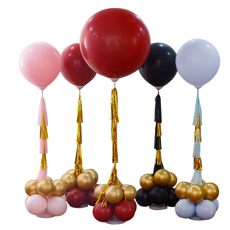 New uretractable columns extendable 2 m high birthday marr