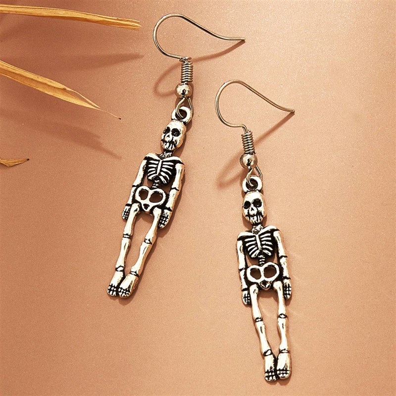 -Men and women Halloween ear jewelry personality alternative