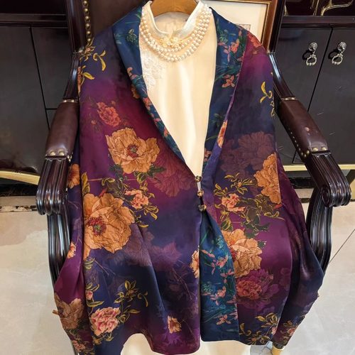 新中式真丝花卉印花盘扣披肩女冬季高档双面围巾民族风优雅丝巾