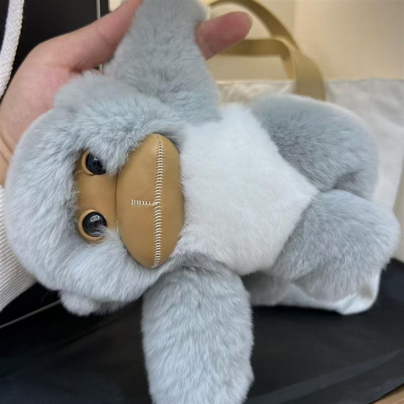 热销【小猴子】真獭兔毛包包挂件汽车钥匙扣可爱皮草书包挂饰礼物