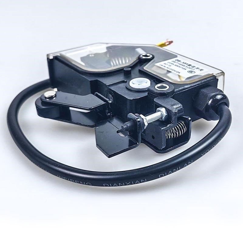 热销DS-131轿门开关131轿门锁161门锁适用于电梯限位电梯配件