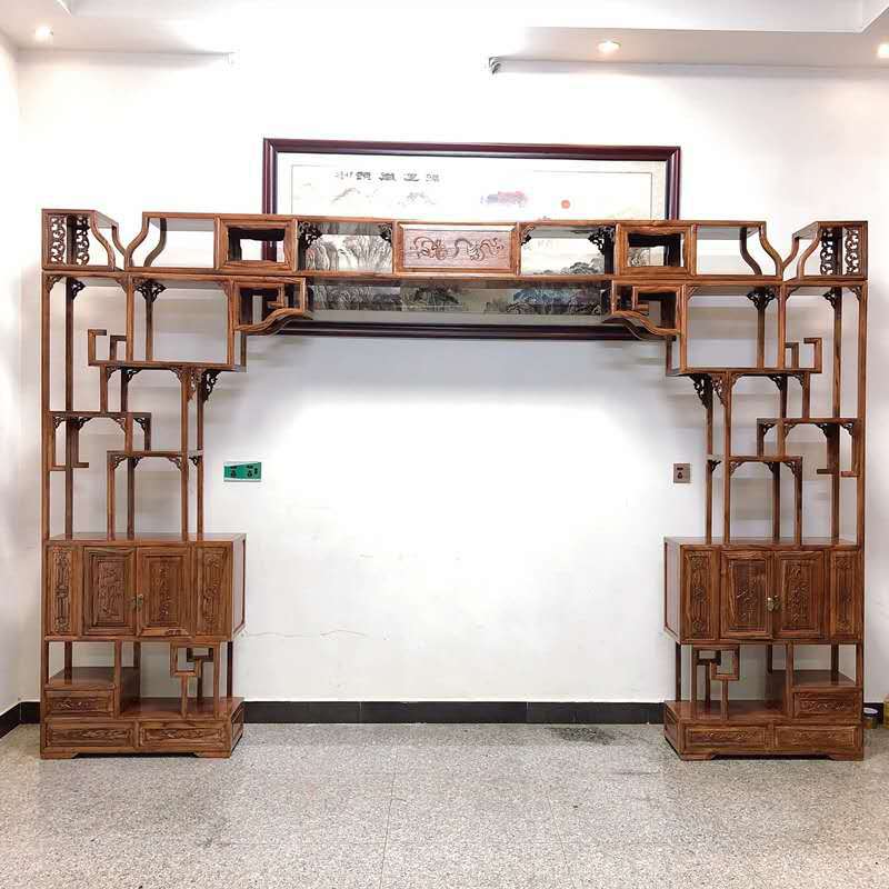 中式仿古榆木月洞门博古架