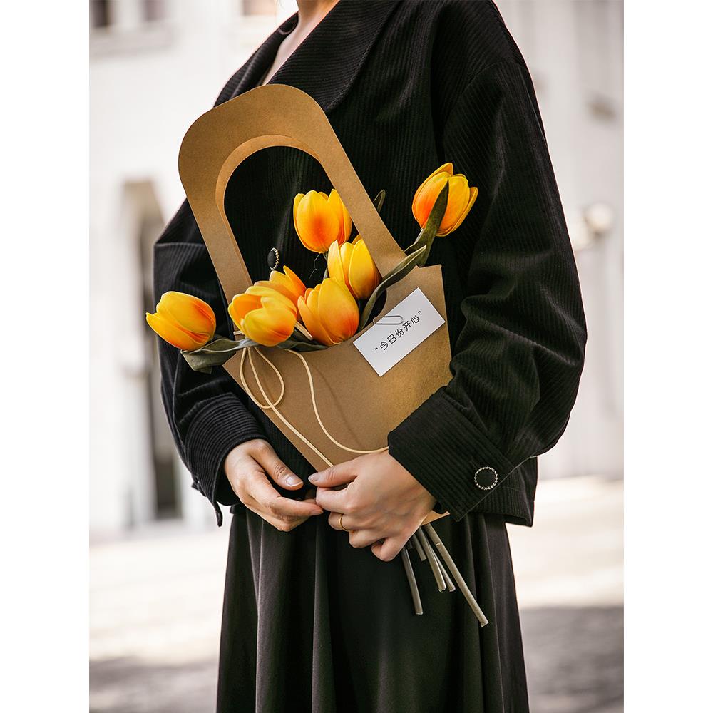 手感滋润郁金香人造花装饰网红摄影摄影道具模型手持韩式花束