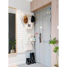 纯实木洞洞板定制入户玄关墙上橡胶木质置物架门口墙面收纳展示架