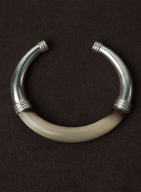 OLIO E ACETO油醋汁·OUDE WAAG 合作系列 拼接手镯 黑牛角白牛角