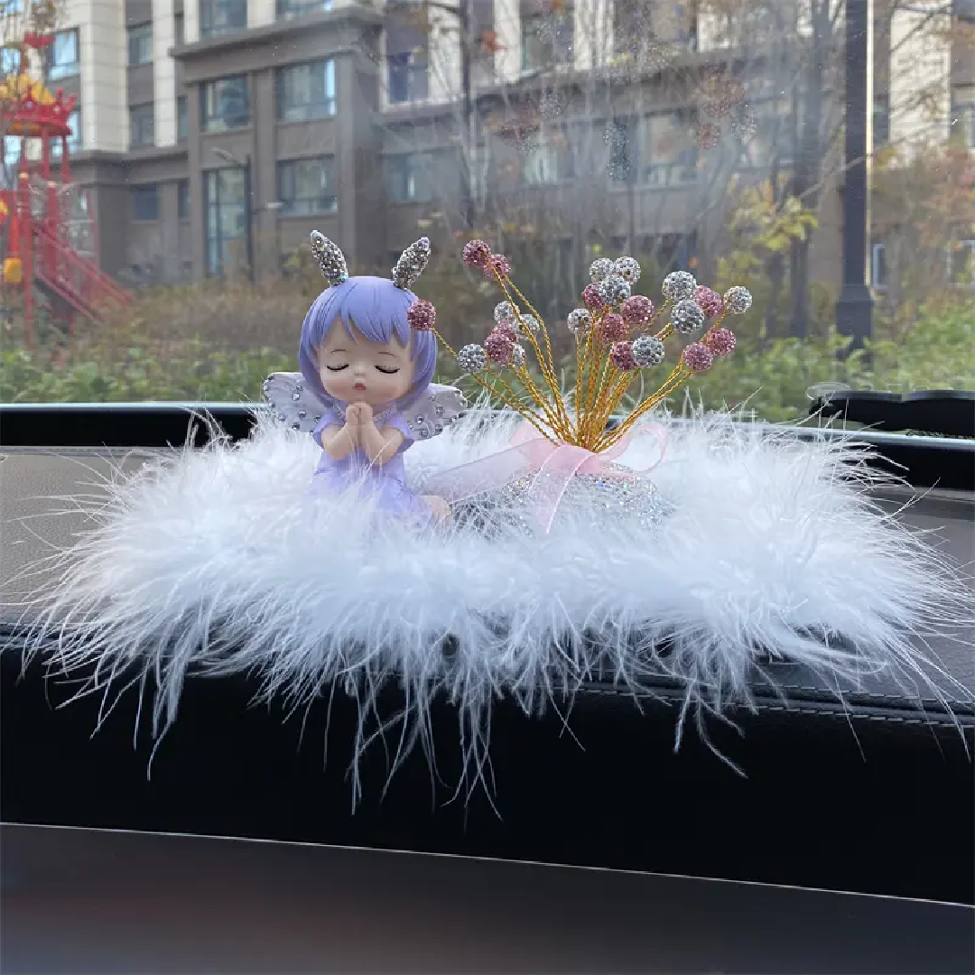 汽车摆件天使安妮摆件可爱摆件车载摆件镶钻水钻车用摆件治愈装饰