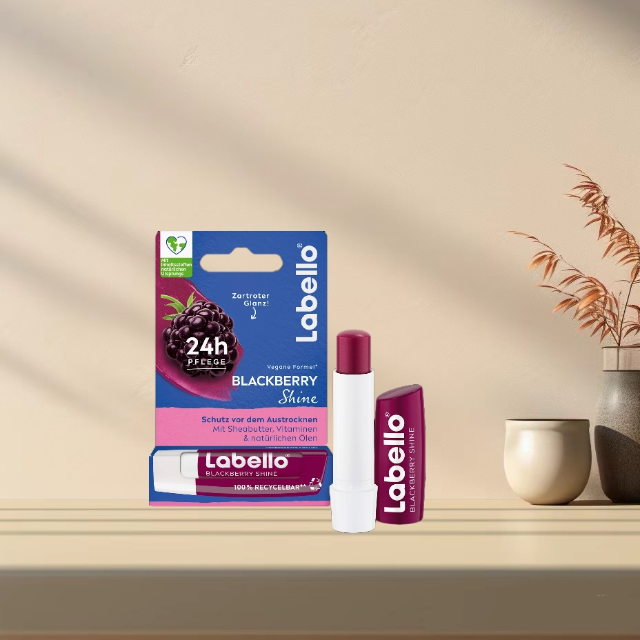 「全场满300包邮」德国发货Labello闪闪黑莓桃唇膏4.8g