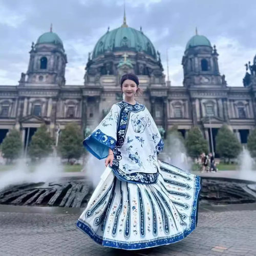 格格旗装清朝服装晚清汉服女青花瓷印花上衣马面裙套装2024新款夏