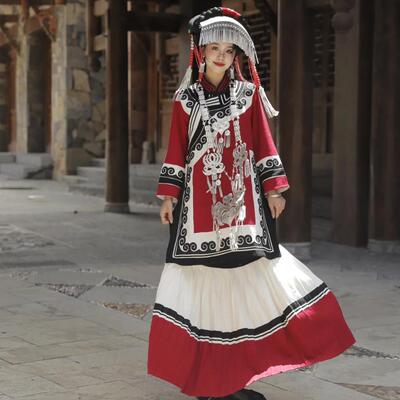 苗疆少女少数民族红色新娘婚服