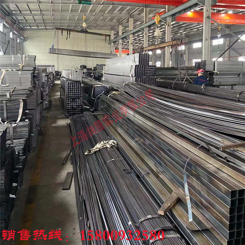 新方管钢材光亮矩形镀锌铁管型材20x40 40x60 100x100黑方家俱品