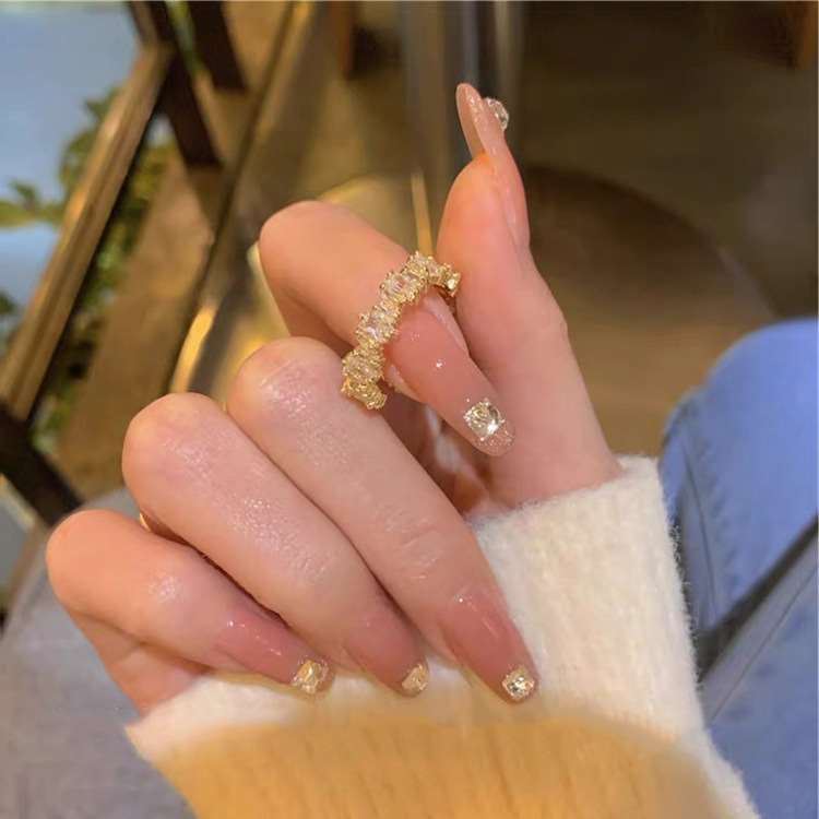 Close your eyes and enter~ Super delicate and sparkling ligh