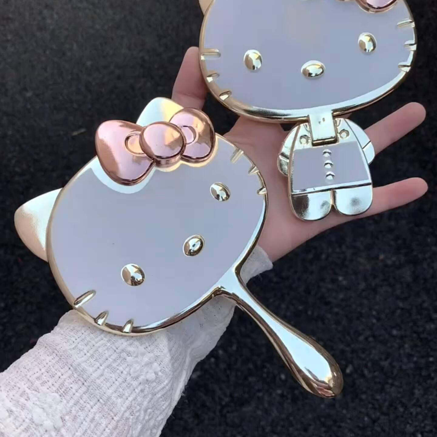 HelloKitty手持化妆镜2026新款桌面折叠梳妆镜小镜子随身携带镜子