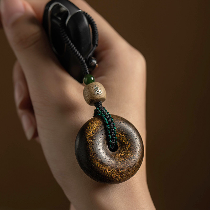 怀朴沉香木平安扣汽车钥匙扣挂件本命年生肖属兔文殊菩萨吊坠挂饰