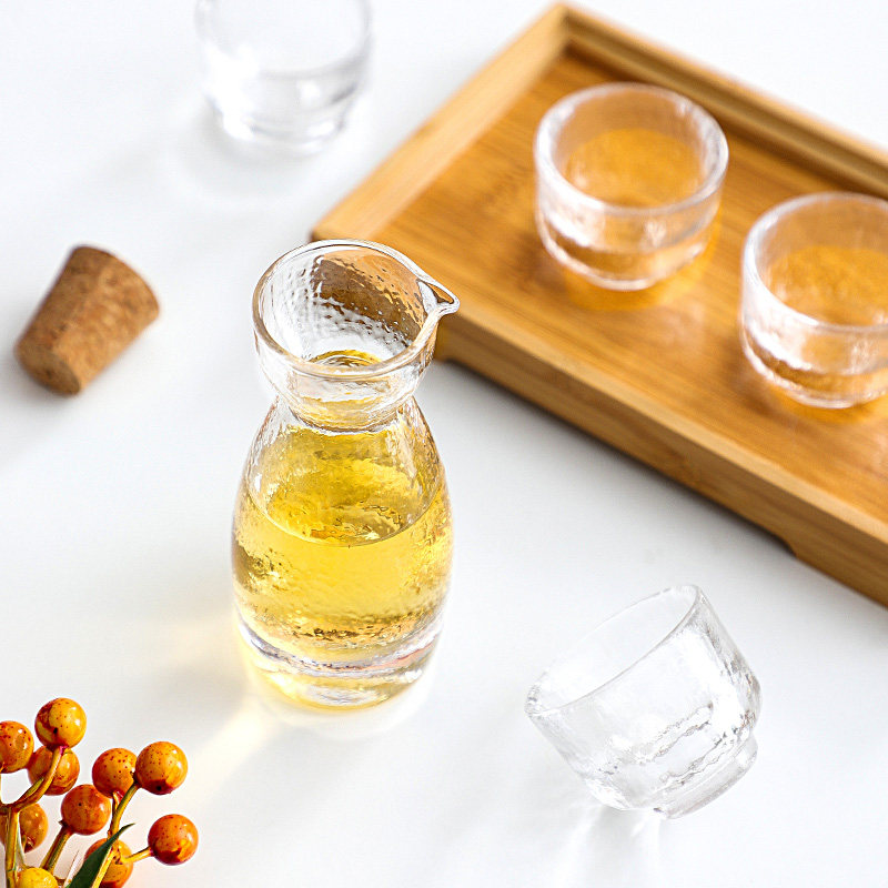 白酒杯家用小号一两玻璃小酒杯子一口杯烈酒杯清酒壶日式酒具套装