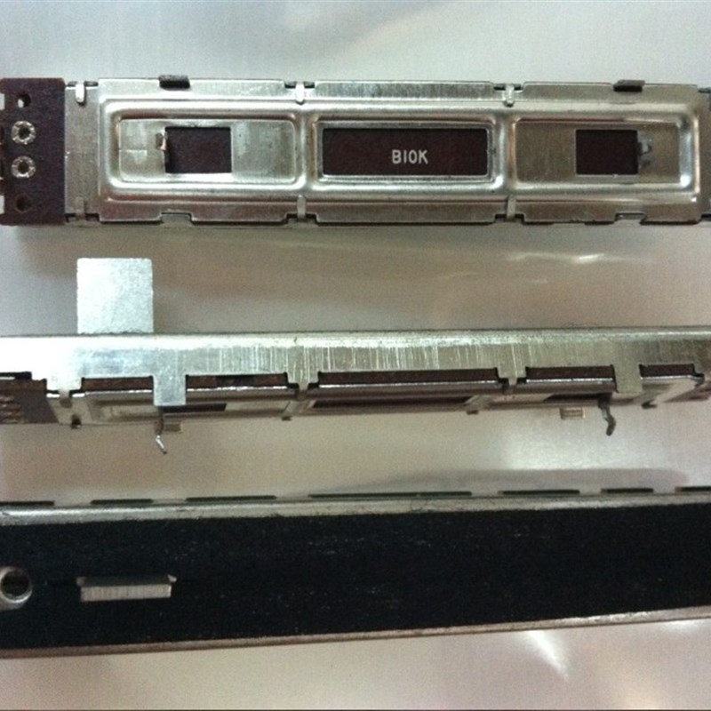 8.8公分宽型直滑动电位器双联B10K轴长10MM 调音台音量推子
