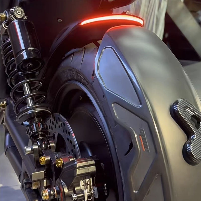 适用小牛MQIL/U2/U+九号机械师/F90/C90 带灯前段通用 后盾挡泥板