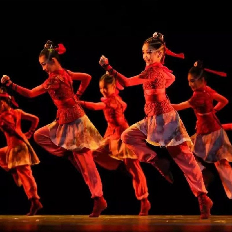 新款小荷风采再现花木兰舞蹈演出服古典戏曲将军盔甲舞蹈表演服装