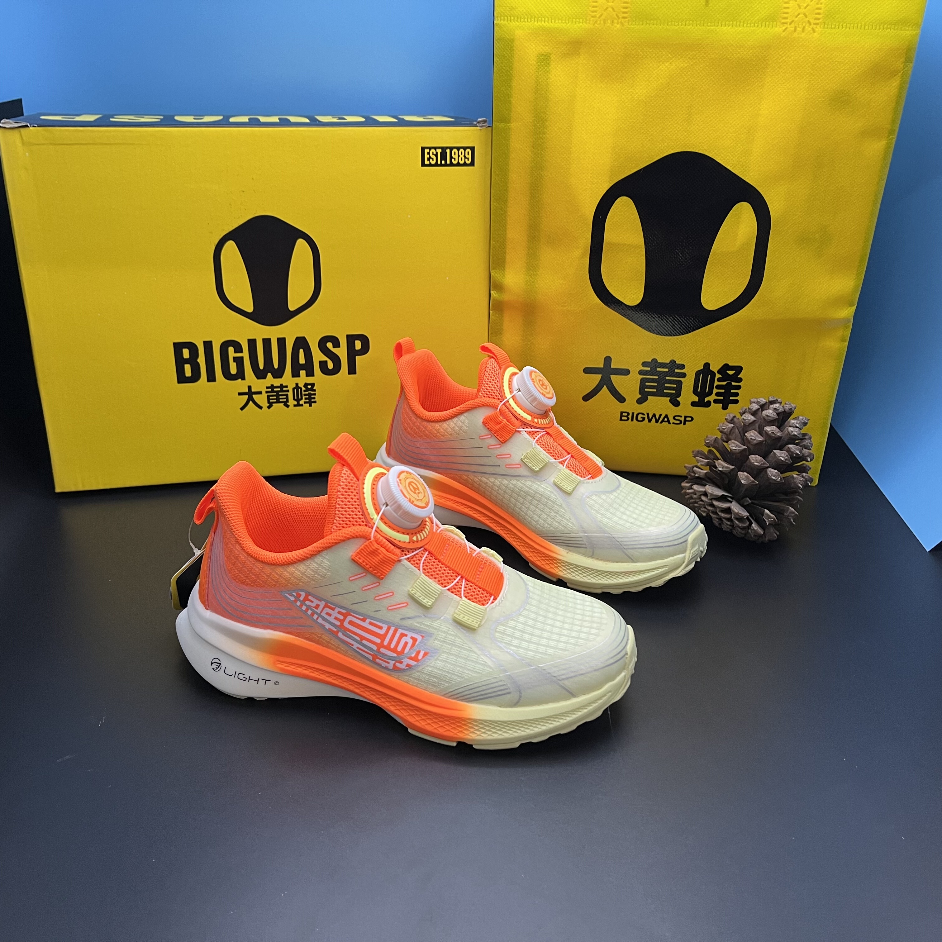 商场品牌撤柜大黄运动鞋8556秋季新款童鞋男童女童网面中大童跑步