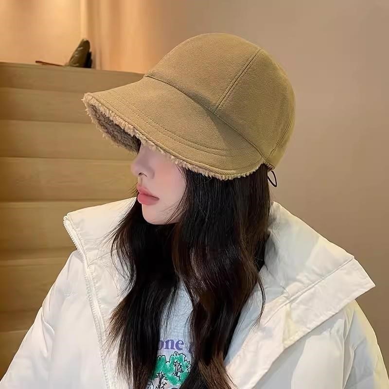 帽子女2025新款秋冬大头围显脸小加绒保暖羊羔毛鸭舌帽
