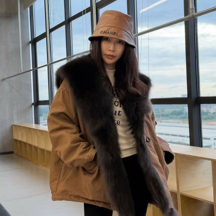 【雅月】25年秋新国标90白鹅绒时尚轻奢毛领高级感羽绒服 YY384