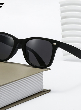 新款男士时尚偏光米钉太阳镜欧美复古开车驾驶镜防紫外线墨镜