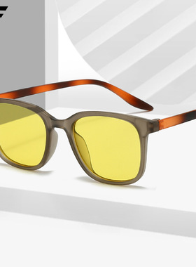 新款方形小框欧美时尚小红书同款太阳眼镜男士复古街拍墨镜女