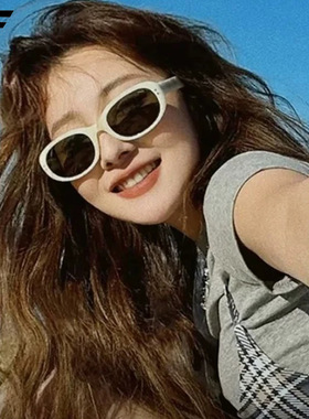 欧美复古美式小框椭圆墨镜女新款网红高级感防紫外线太阳眼镜