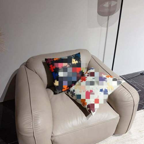 抱枕彩色十字花刺绣0122沙发靠垫汽抱枕现车简约室客厅代办公沙发
