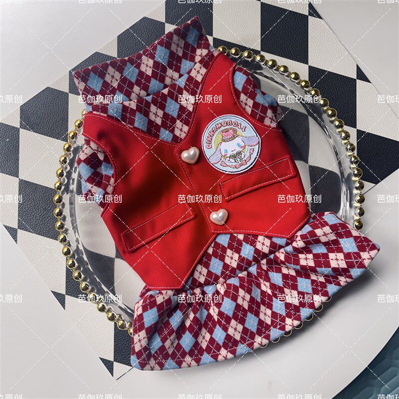 狗狗春秋天衣服猫咪英伦风马甲法斗比熊约克夏中小型犬复古红裙子