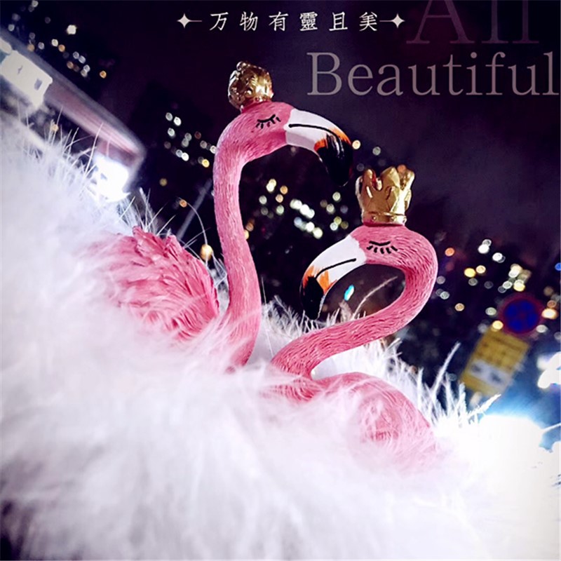 新品汽车香薰竹炭包 创意车载香薰摆件 车用除异味清新空气竹炭包