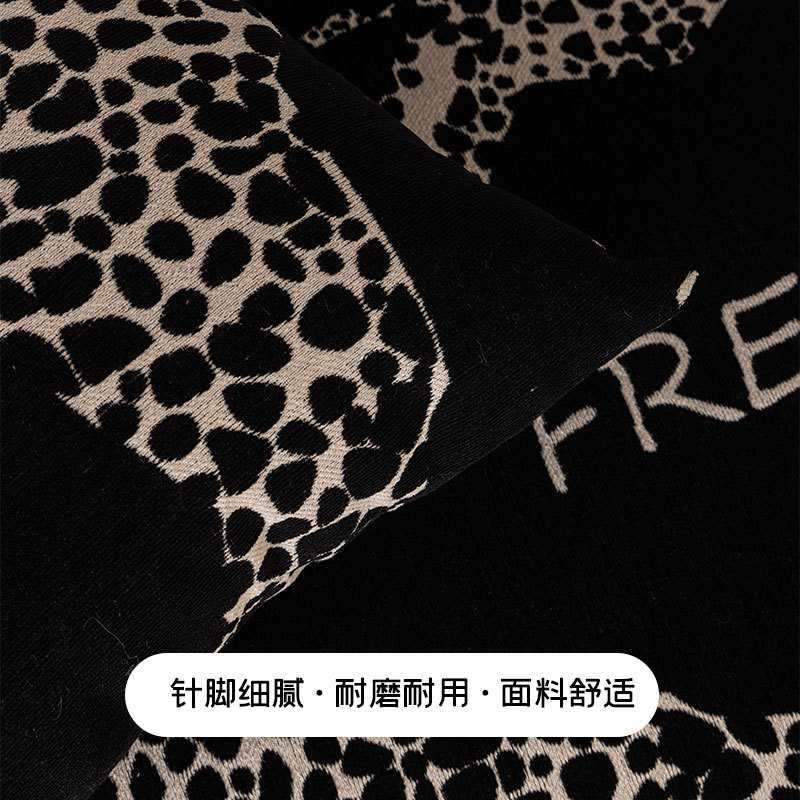 新款直销四季通用异形雪尼尔沙发垫防滑耐脏高级感沙发毯轻奢简约