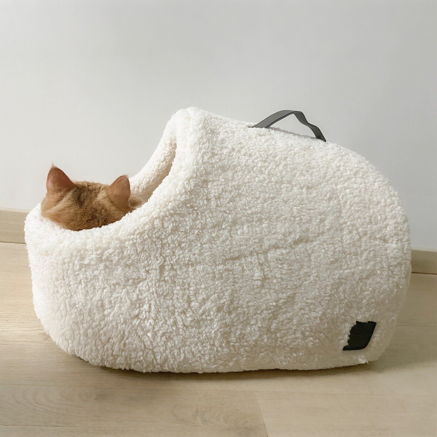 羊羔绒棉拖猫窝猫别墅冬季封闭式安全感宠物睡窝可拆洗小型狗窝