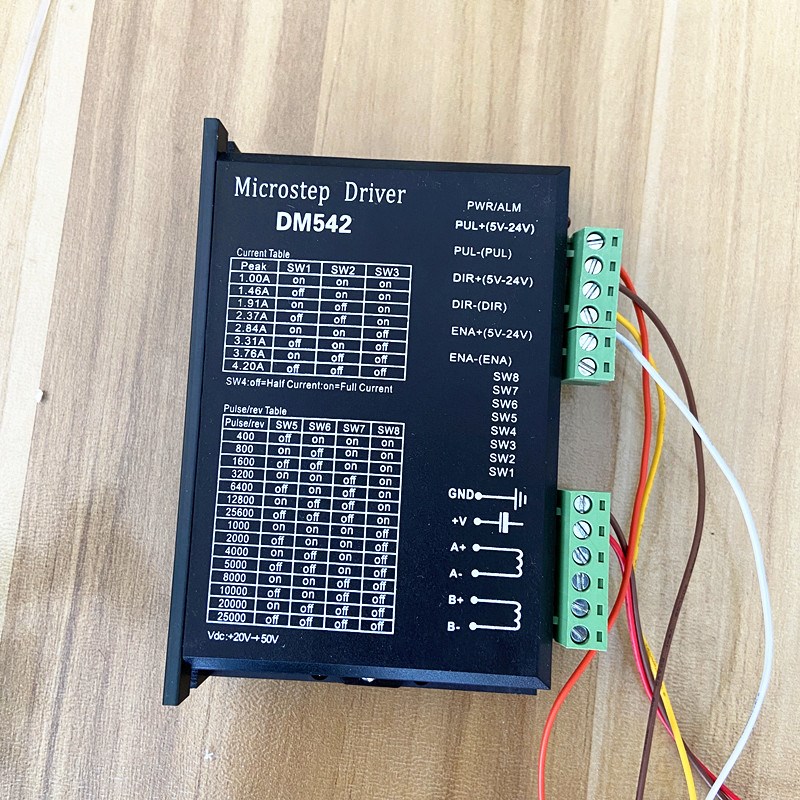 57步进电机2相4线1.8机身高度82mm6.35圆轴 2A 扭矩2.1N大力矩