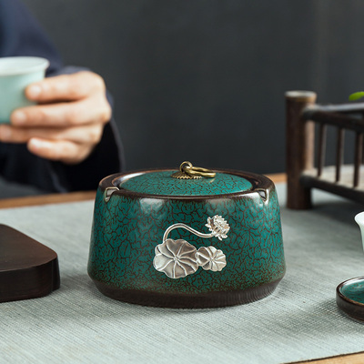黛绿陶瓷带盖烟灰缸多功能防风灰尘创意个性孔雀绿家用客厅烟灰缸