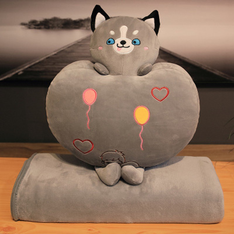 M卡通老鼠爱心抱枕被子办公室靠枕午睡枕珊瑚绒毯子三合一空调n毯