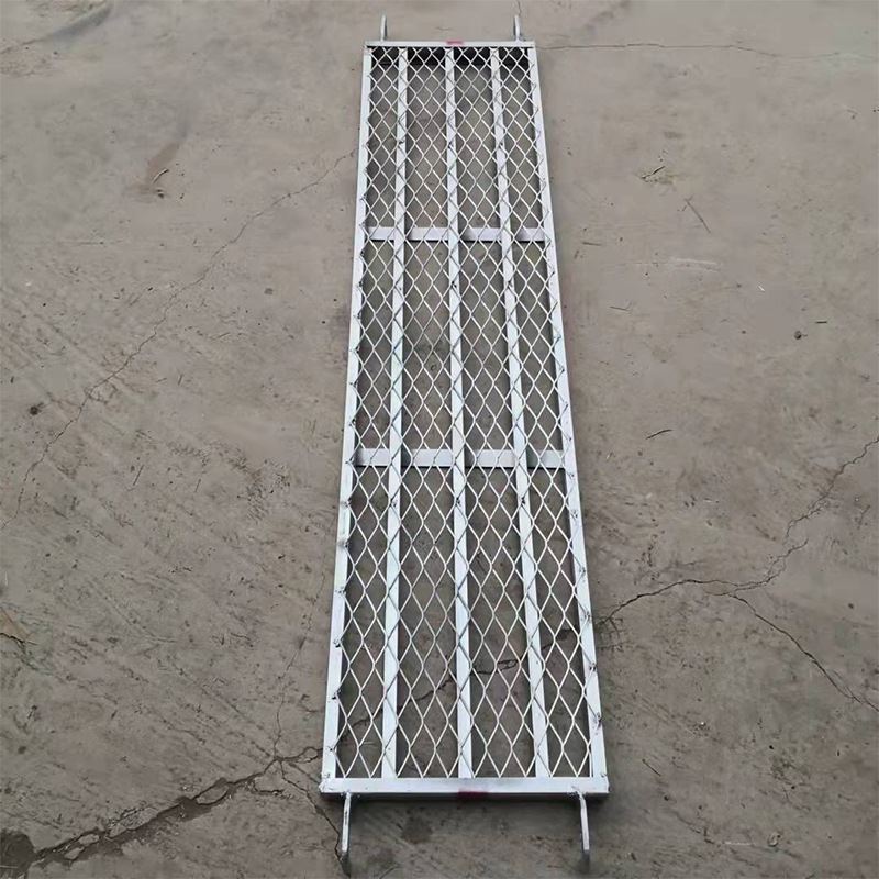 供应建筑工程钢跳板热镀锌踏板盘扣踏板 脚手架钢踏板 方管踏板