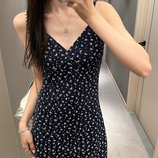 liyu李鱼鱼简约休闲针织开衫 小清新短裙女 碎花吊带连衣裙套装 韩版