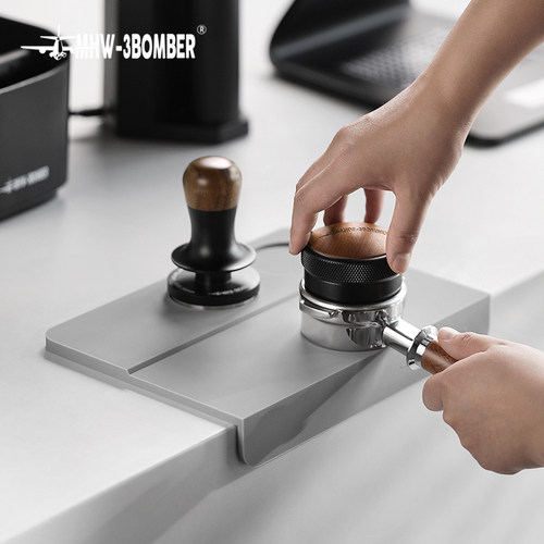 MHW-3BOMBER轰炸机粉锤垫吧台垫转角防滑压粉垫 咖啡机手柄硅胶垫