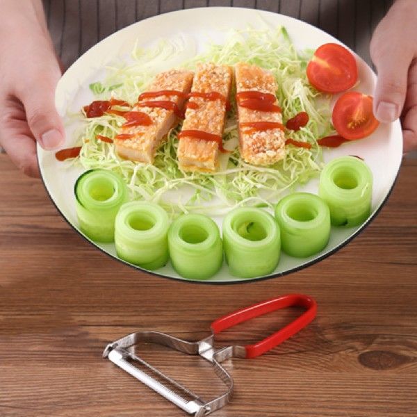 Multifunctional cucumber slicer fruit and vegetable peeler