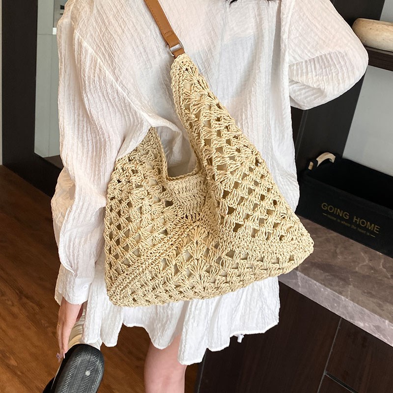 大容量沙滩草编包女新款夏季法式镂空单肩包文艺度假风编织托特包