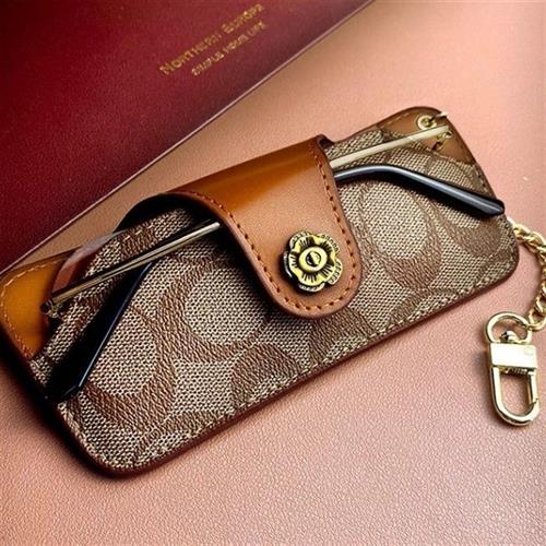 认准抖音可携式眼镜盒挂包眼镜包档眼睛镜收纳夹可携式眼镜袋潮款