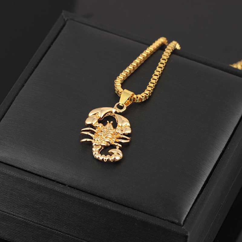 Fashion New Alloy Casting Scorpion Pendant Personality Desig