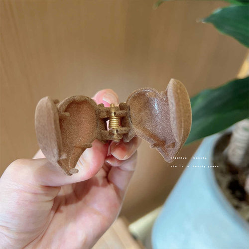 秋冬植绒爱心高马尾抓夹固定神器2023年新款防塌发夹子发夹头饰女