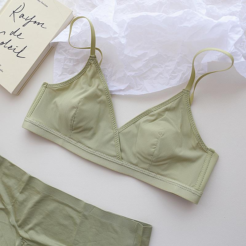 新款直销极简三角杯薄款少女内衣兔耳朵不凸点无钢圈小胸聚拢无痕